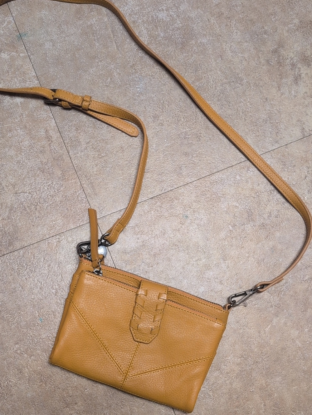 Lucky Brand Women's Mustard Leather Crossbody Wallet  Bag - Sleek Everyday Style